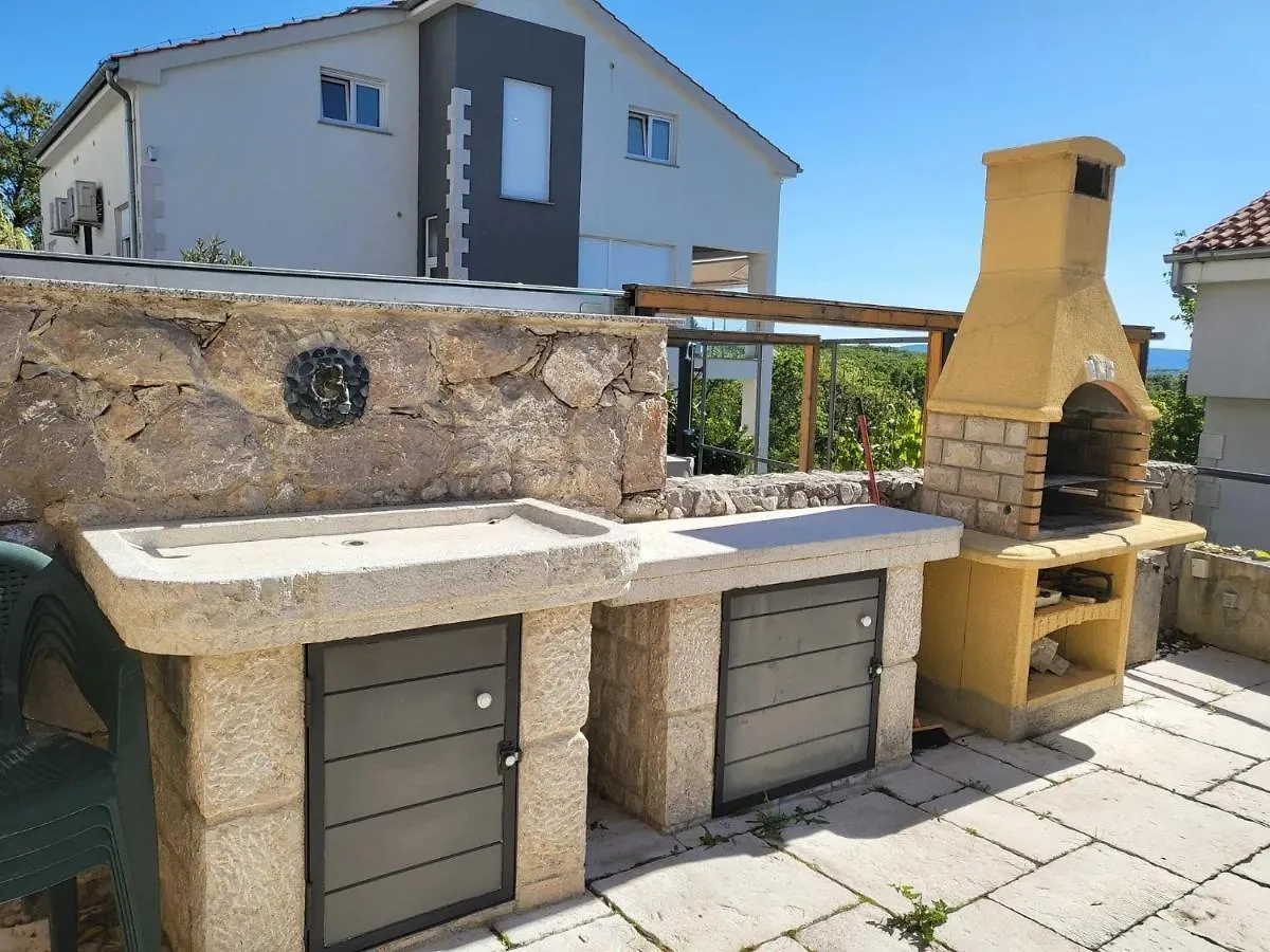 Apartments With A Parking Space Njivice, Krk - 21695 Croatia